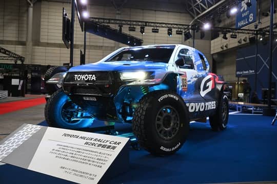 The Toyota Hilux rally vehicle is equipped with OPEN COUNTRY M/T-R tires. © TOYO TIRES